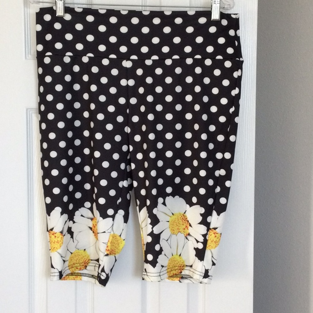 Cute Polka dot and daisy bike shorts